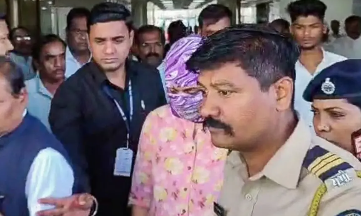 పరారీలో ఉంటూనే కోర్టుకెక్కిన నిందితురాలు.. కారణం ఇదే!